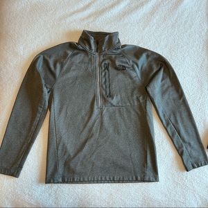 Men’s North Face 1/2 zip gray/silver pullover size M